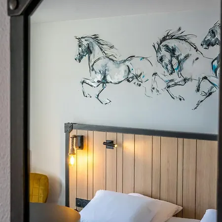 Mercure Bords de Loire Saumur Extérieur photo