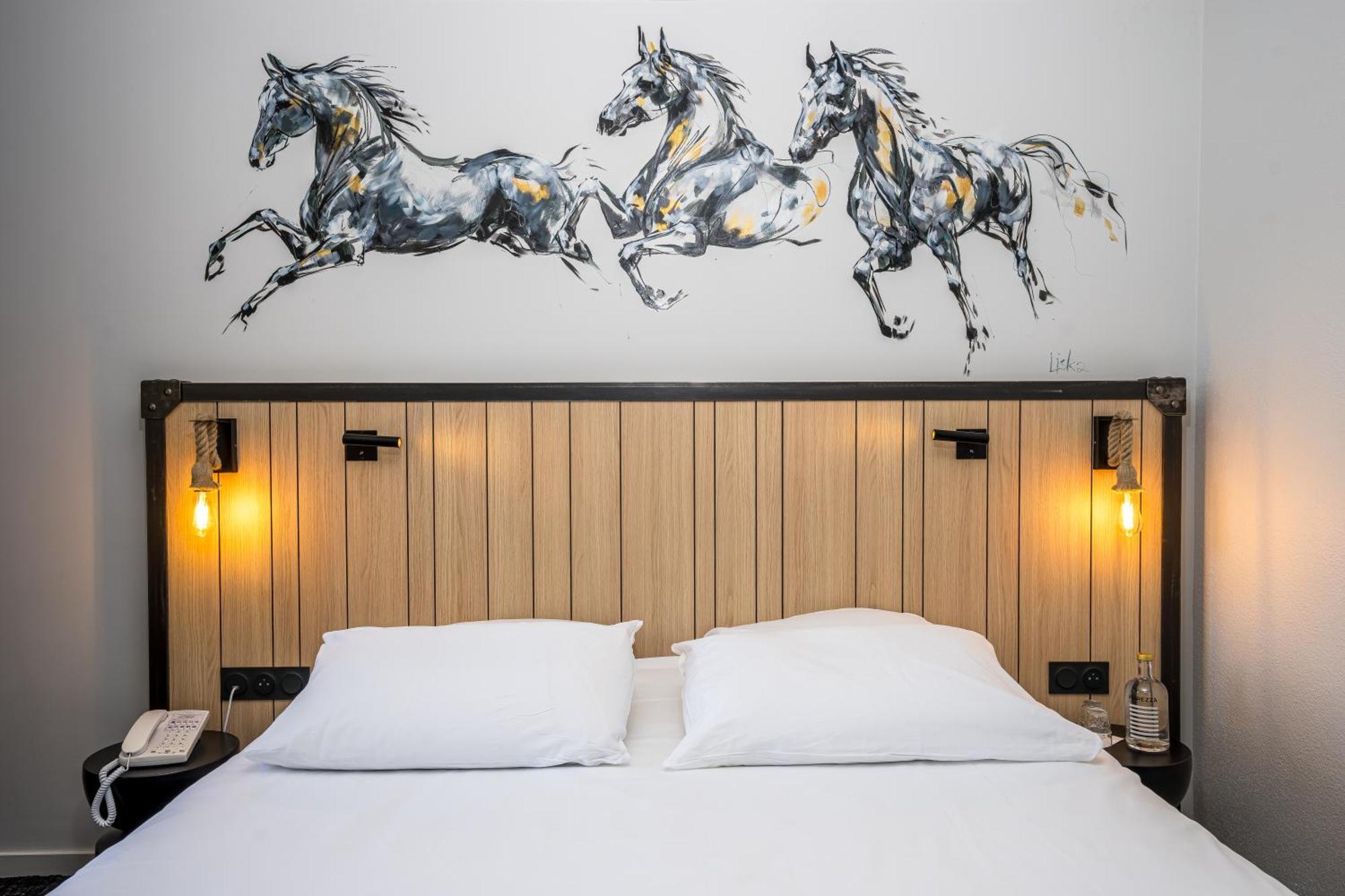 Hotel Mercure Bords De Loire 4*